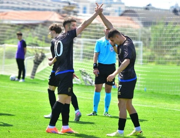 Rin Ahmeti dhe Lorik Mehmeti