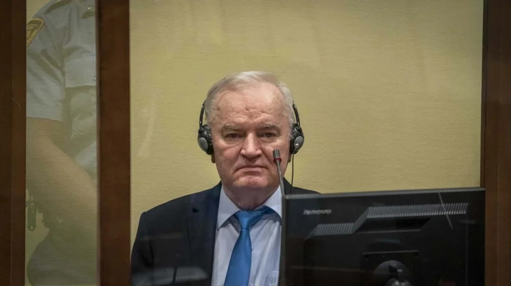 Krimineli Mladiq kërkon lirim të menjëhershëm sepse  po i afrohet fundit të jetës 