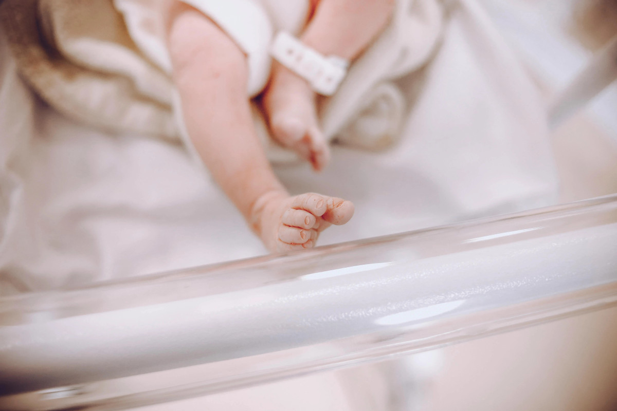 Foshnjat në SHBA po humbin jetën nga gjakderdhja e brendshme si pasojë e mungesës së vitaminës K
