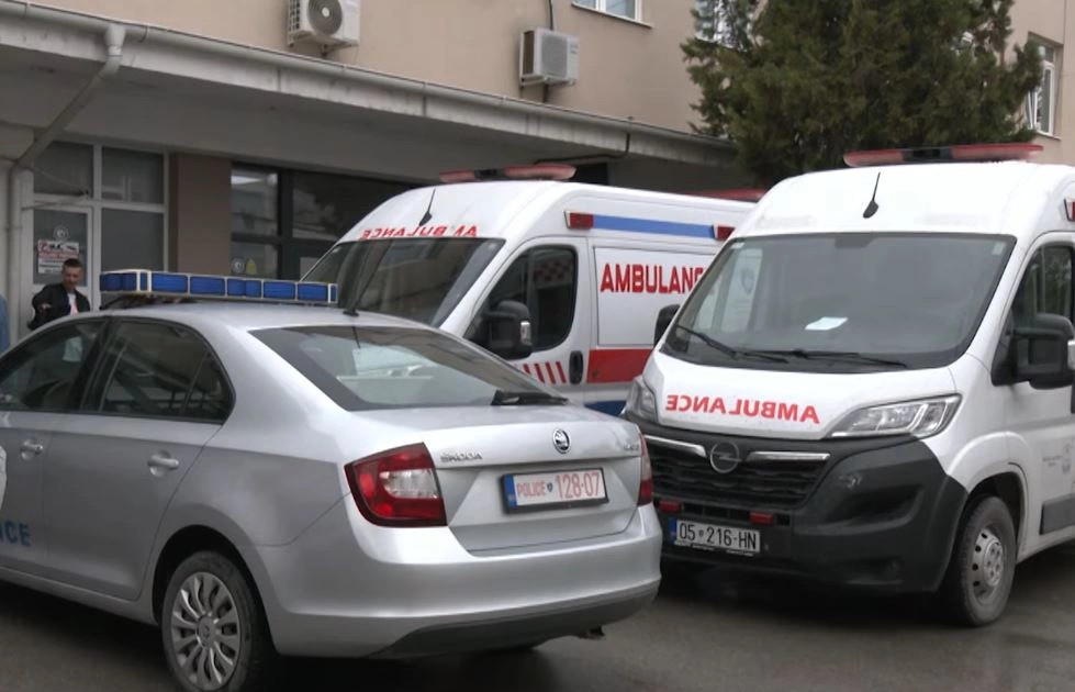 Vdes foshnja  nëna e së cilës dyshohet se e lindi në tualet dhe e hodhi në kosh mbeturinash
