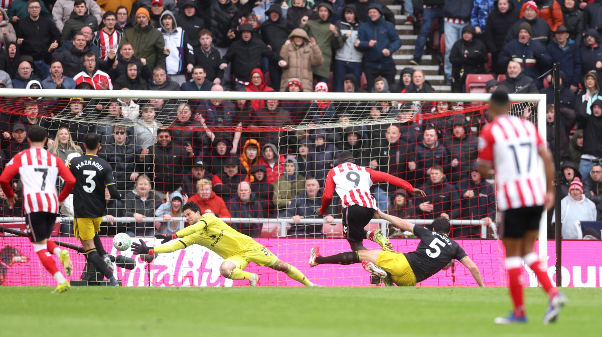 Sunderlandi e Xhaka marrin një pikë në ndeshjen ndaj Unitedit