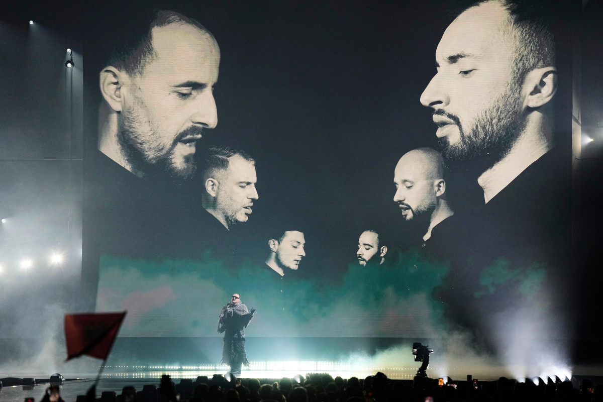 Shqipëria në finalen e  Eurovisionit  me  Nân  si rrëfim prekës e universal