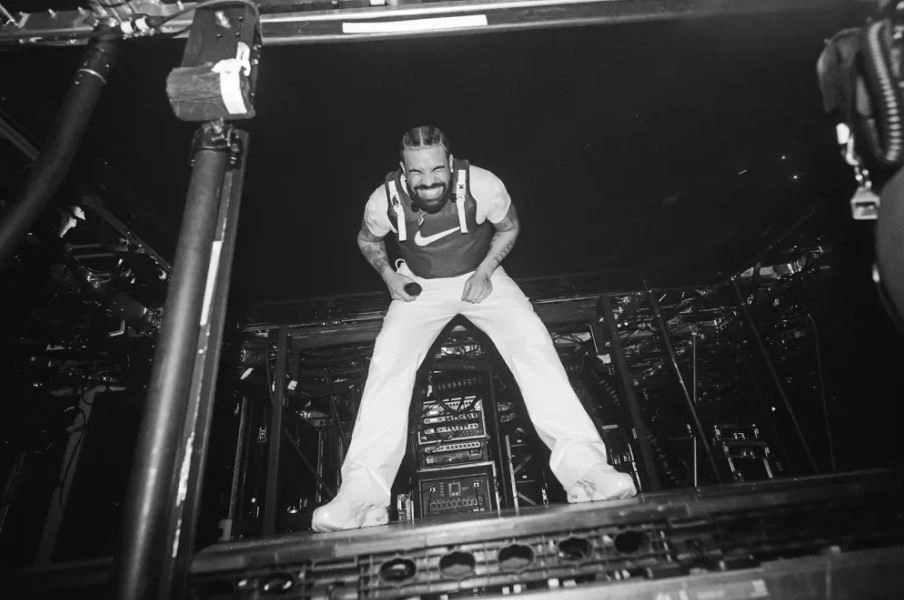 Drake. Fotografi nga OVO/Republic Records