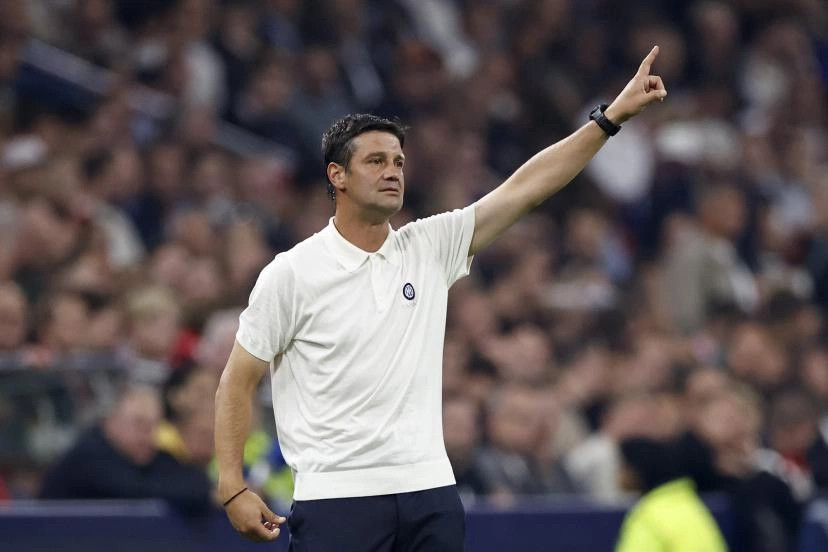 chivu-takohet-me-drejtuesit-e-interit