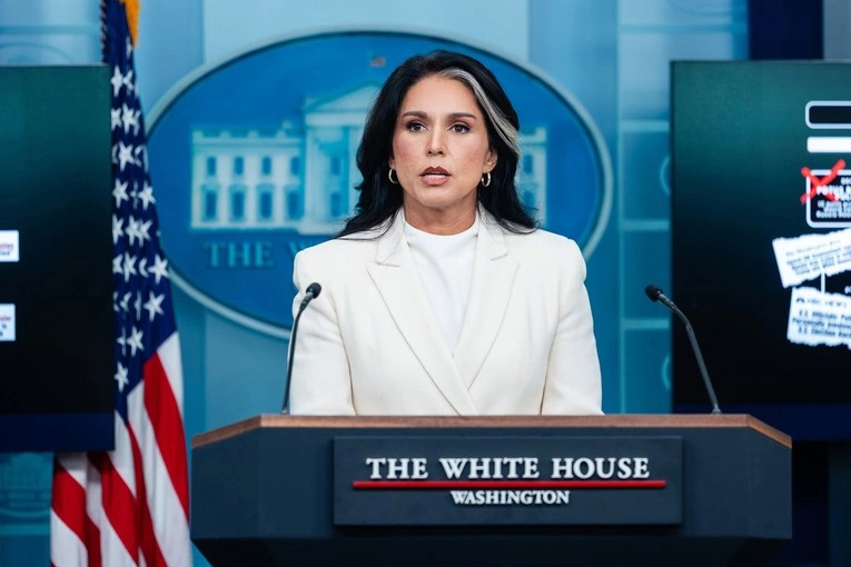 Jep dorëheqjen shefja e inteligjencës në administratën e Trumpit