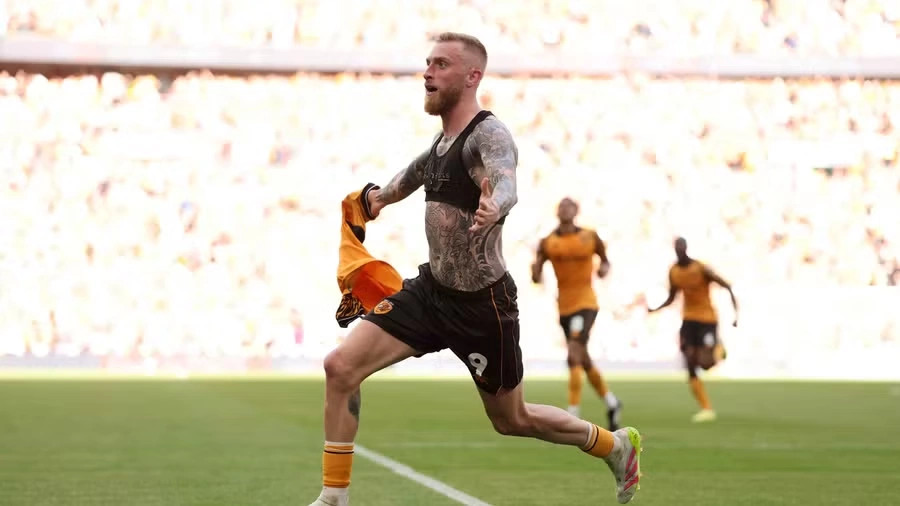 hull-city-kthehet-ne-premier-league-pas-nje-kohe-te-gjate