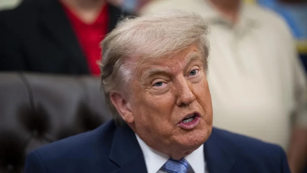 Trump  Irani po i afrohet marrëveshjes me SHBA në  përfshihet hapja e Hormuzit
