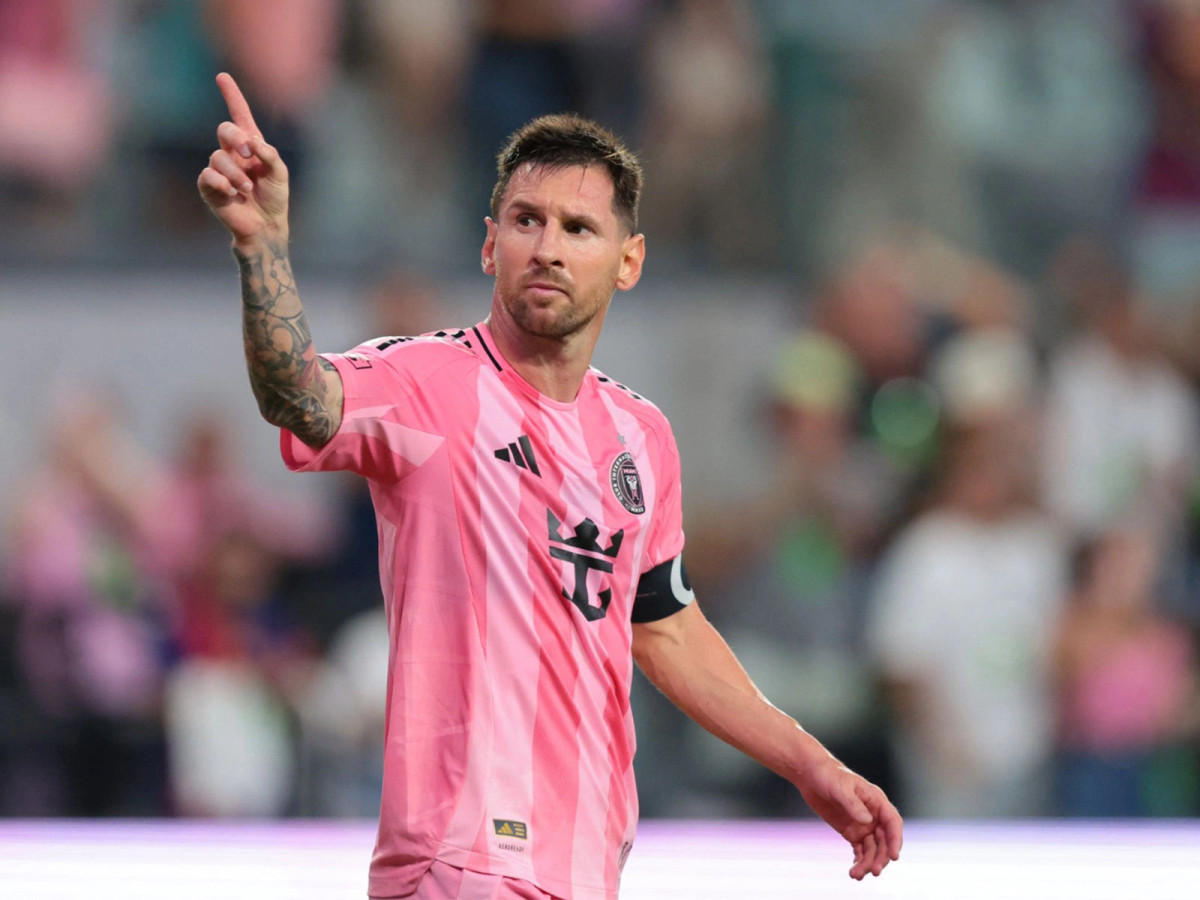 Messi  zyrtarisht miliarder