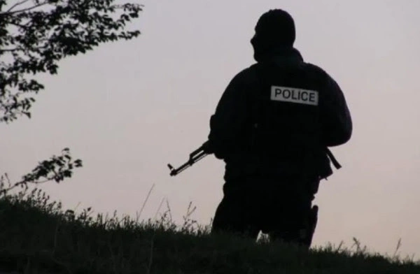 POLICIA