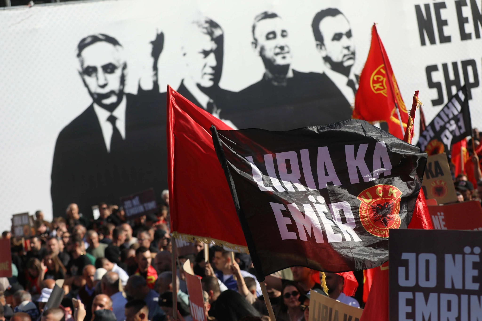 Protesta ndaj Speciales