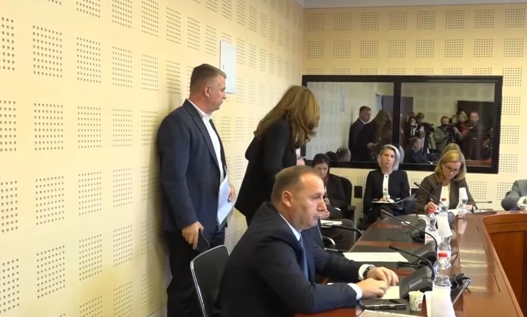 PDK-ja vazhdon bojkotin e komisioneve parlamentare