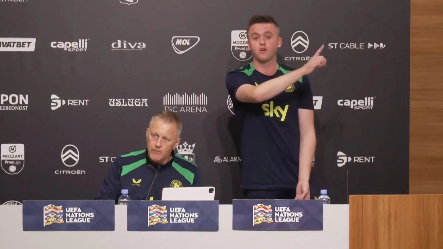 Tension e akuza në konferencën e Irlandës