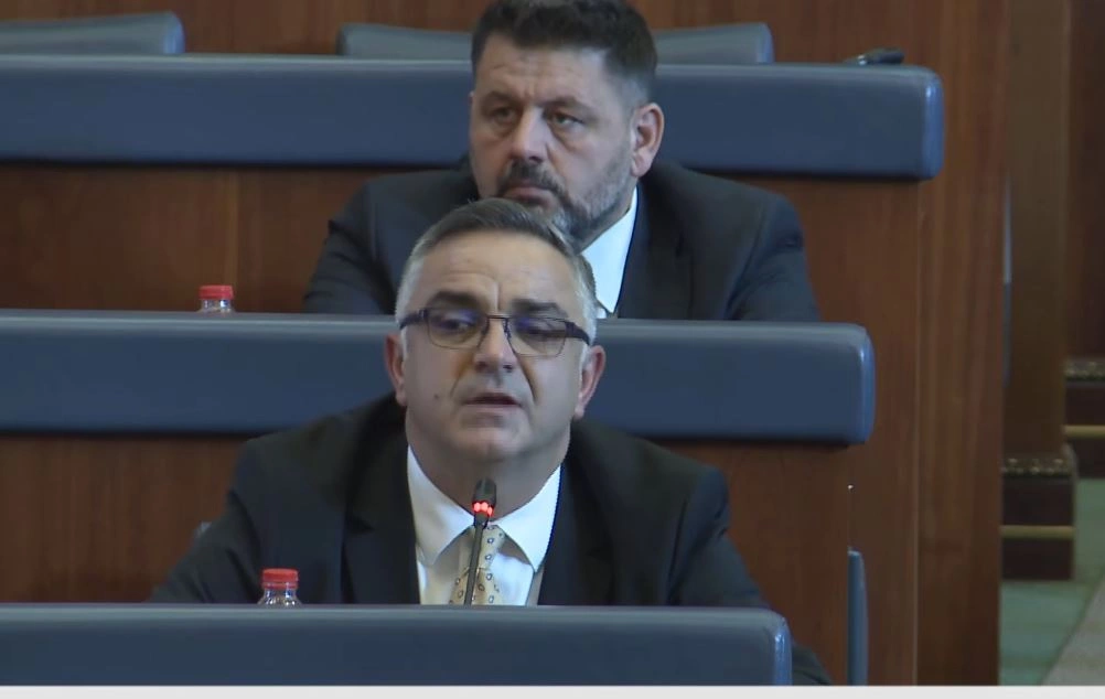 Besnik Tahiri