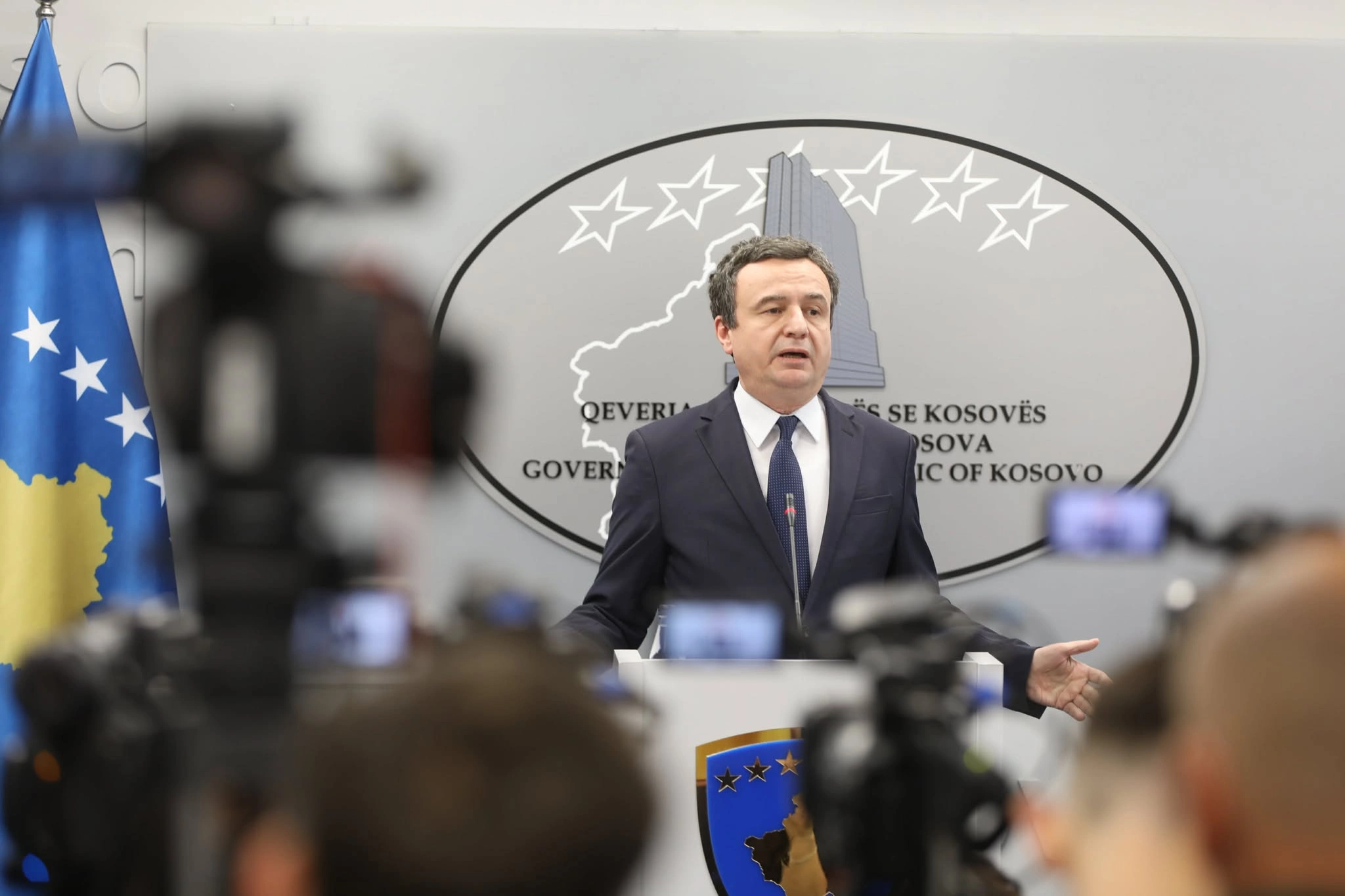Kurti ia kërkon PDK-së gjysmën e votave për Bekim Sejdiun president