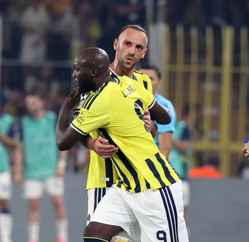 Vedat Muriqi - Romelu Lukaku