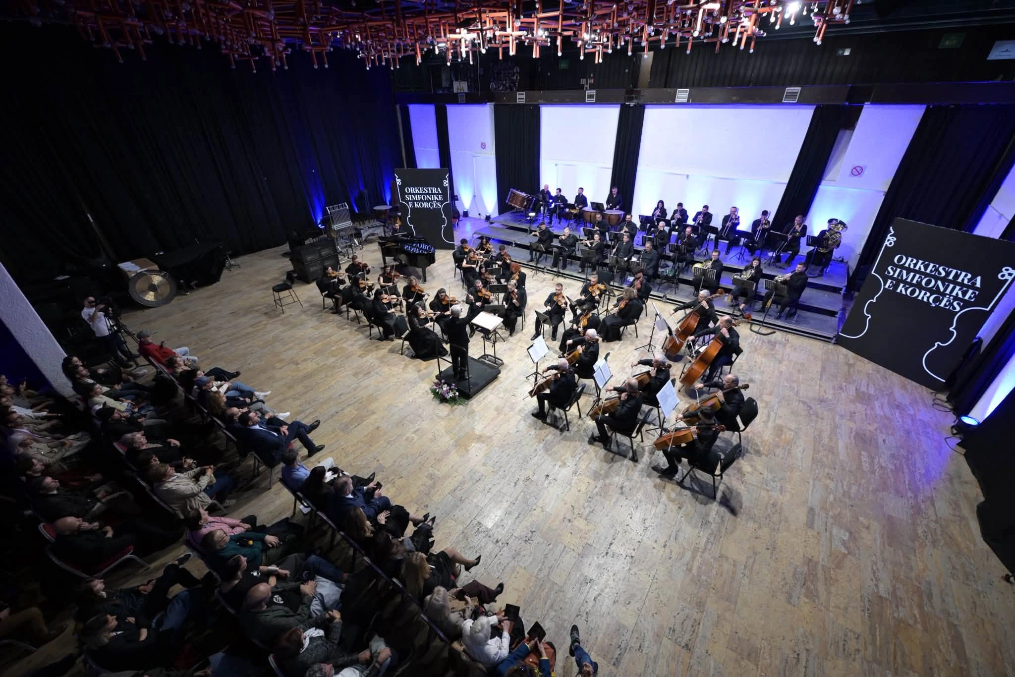 Me koncertin e Orkestrës Simfonike të Korçës, përtej vizitave të ndërsjella me Filharmoninë e Kosovës, është krijuar mundësia që publiku i dy vendeve të njihet me tradita dhe repertorë të ndryshëm muzikorë