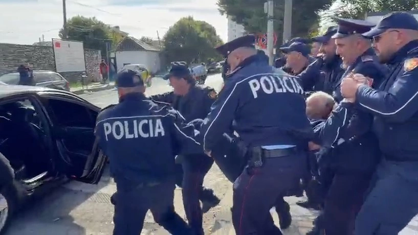 polici
