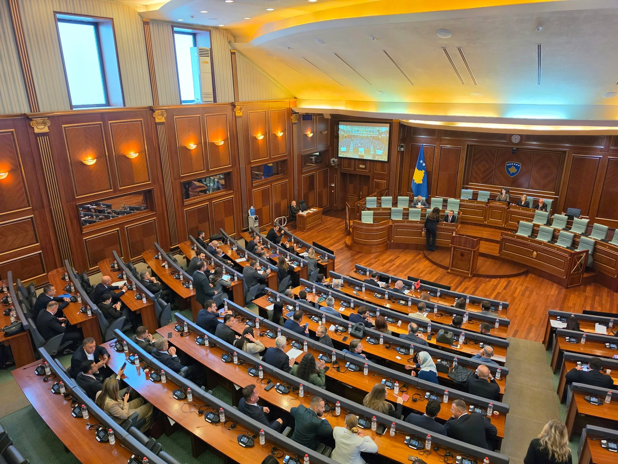 kuvendi i kosoves - 15 nentor