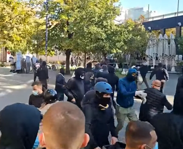 Protestuesit