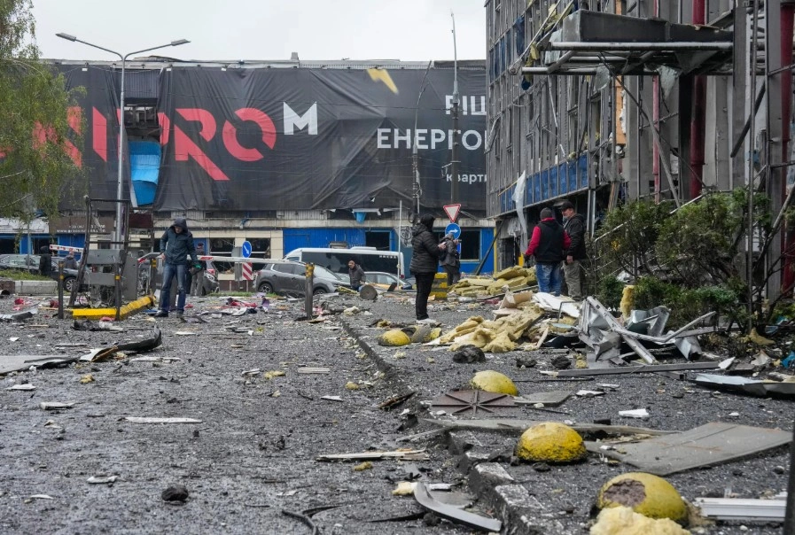 Ukraina