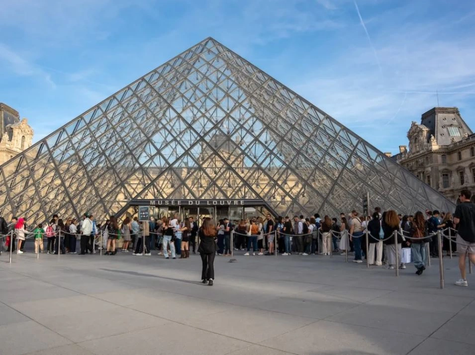 Louvre