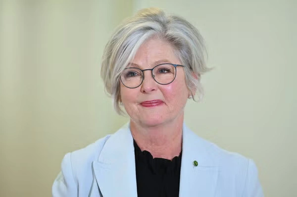 Deputetja australiane, Helen Haines