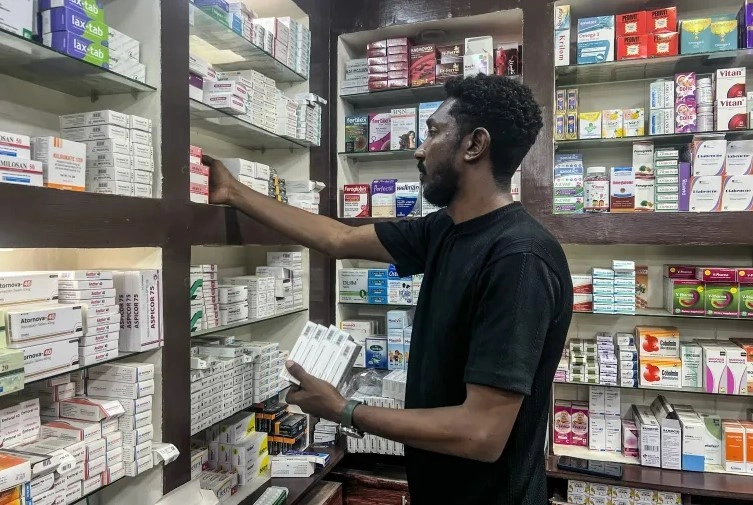 Ushqim apo ilaçe? Zgjedhja e vështirë për të sëmurët kronikë në Sudan