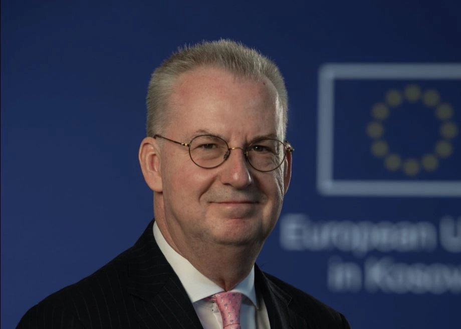 Dirk Schuebel