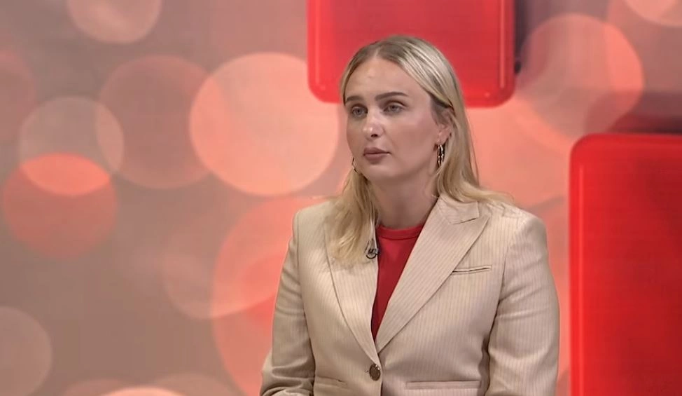 Berita Abazi, asambliste e Vetëvendosjes në Prishtinë