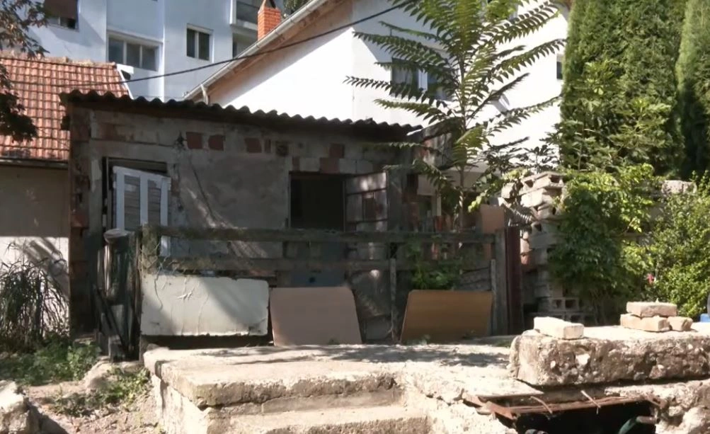 Familjeve shqiptare nuk u lejohet shfrytëzimi i pronave të tyre në veri