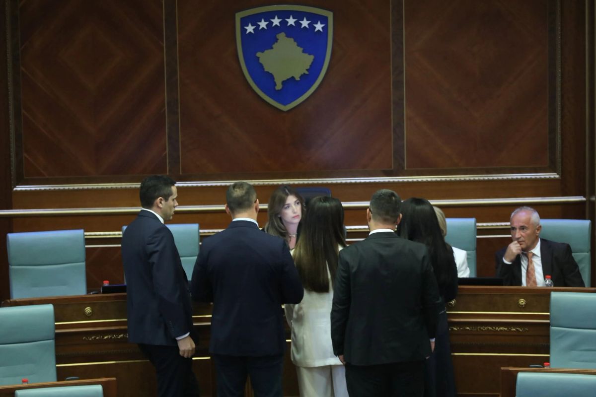 Kuvendi në pauzë  s ka dakordim për formën e votimit të nënkryetarëve