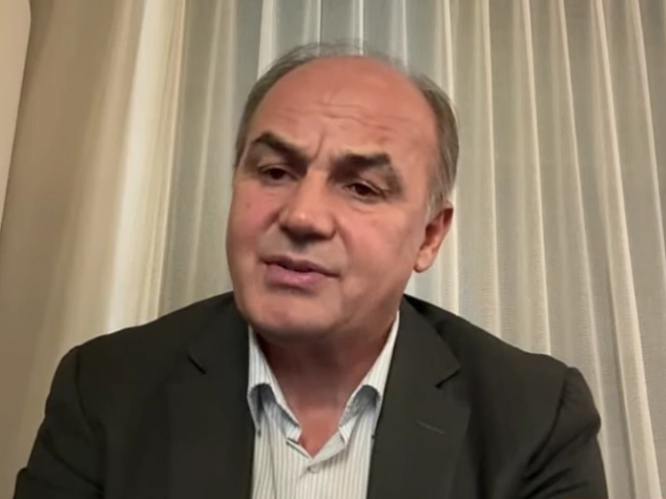 Enver Hoxhaj