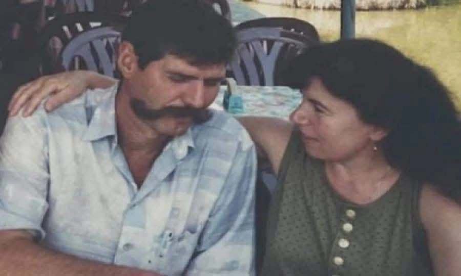 Fehmi e Xheve Lladrovci