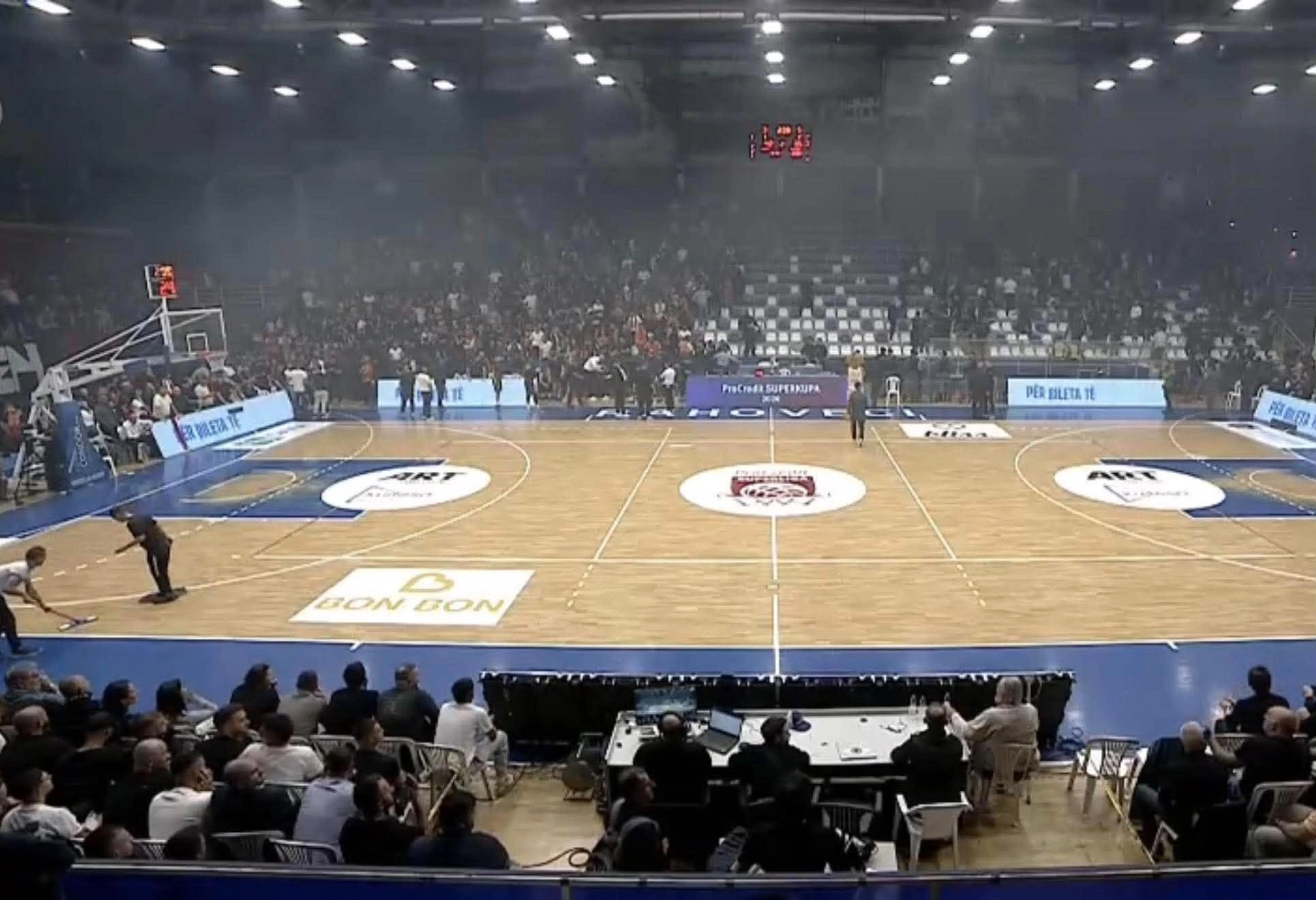 Ndërpritet ndeshja e Superkupës në basketboll