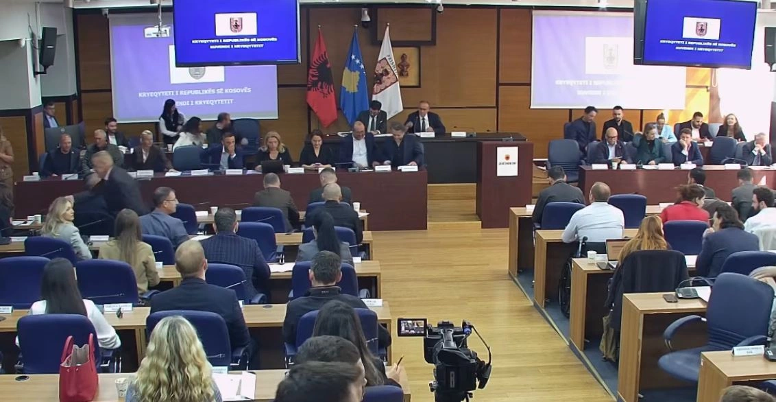 Miratohet buxheti i Prishtinës për 2027, parashihet zgjatja e sheshit deri te Posta