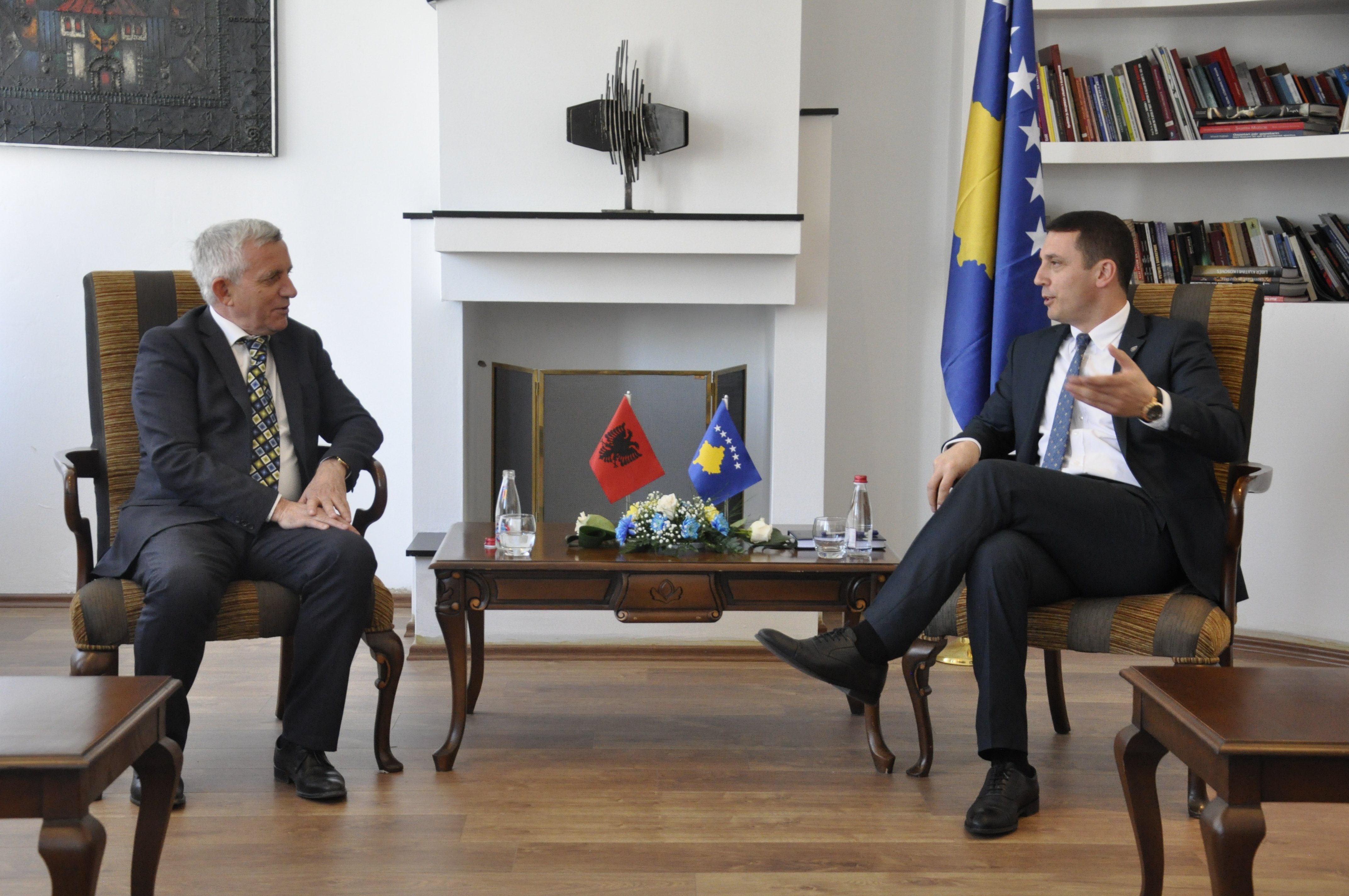Shqipëria e Kosova të koordinuara për shënimin e festave kombëtare