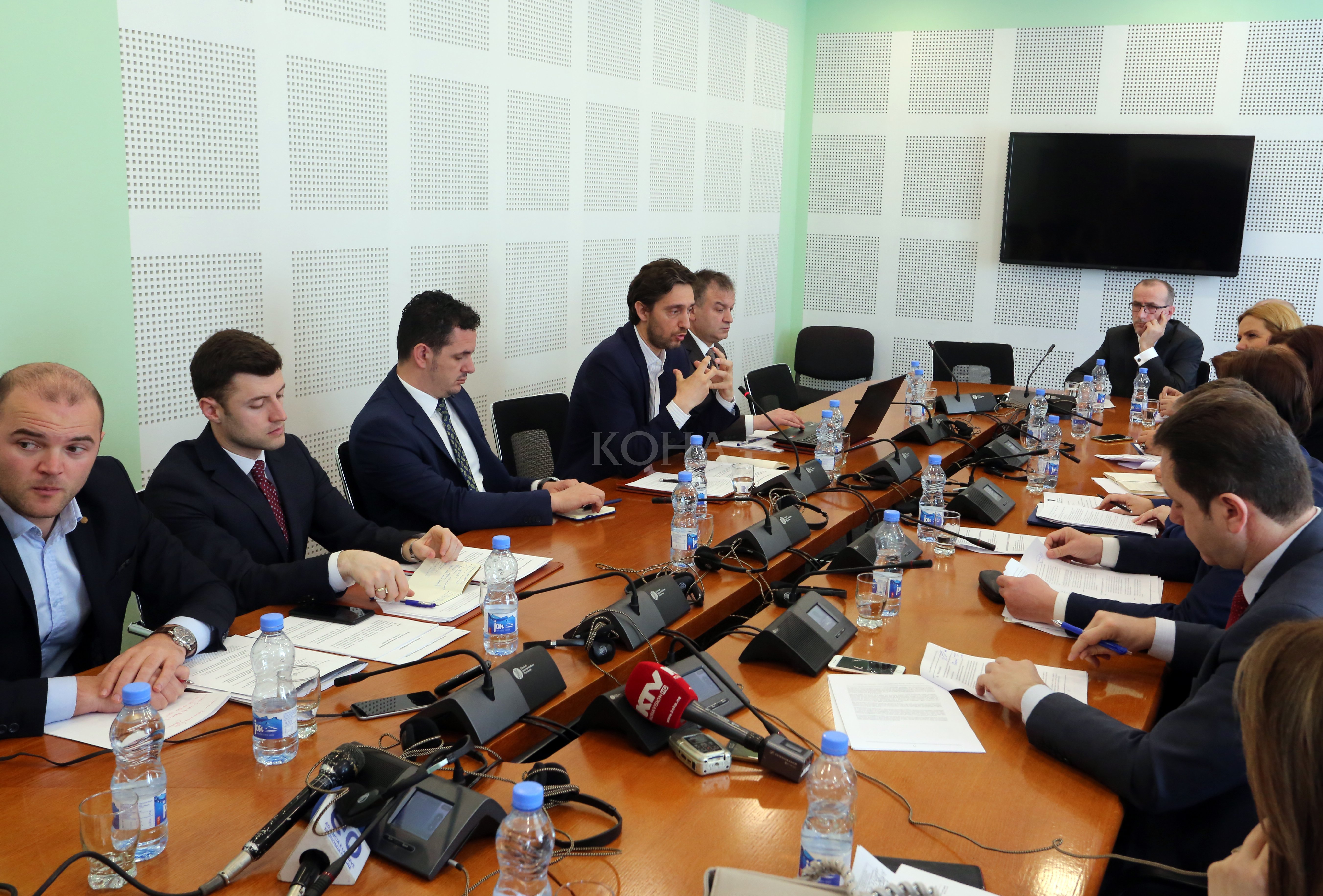 Shumë kritika të deputetëve në drejtim të Ismailit rreth SISH-it