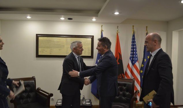 Lekaj: I shkrova Gjiknurit për tarifën, po nuk më ktheu përgjigje
