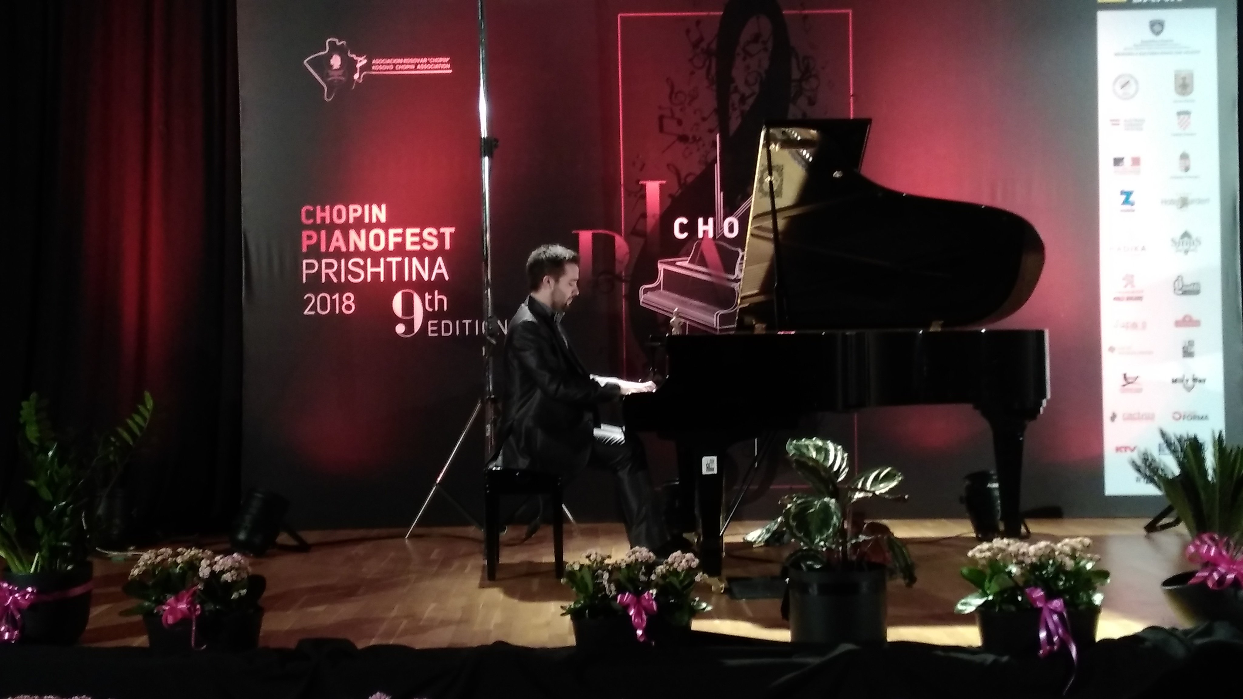 Loja pasionante në piano nëpër kujtime e tinguj portugezë