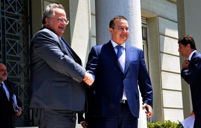 Kotzias në Beograd: Kosova në Athinë hap zyrë tregtare, jo diplomatike