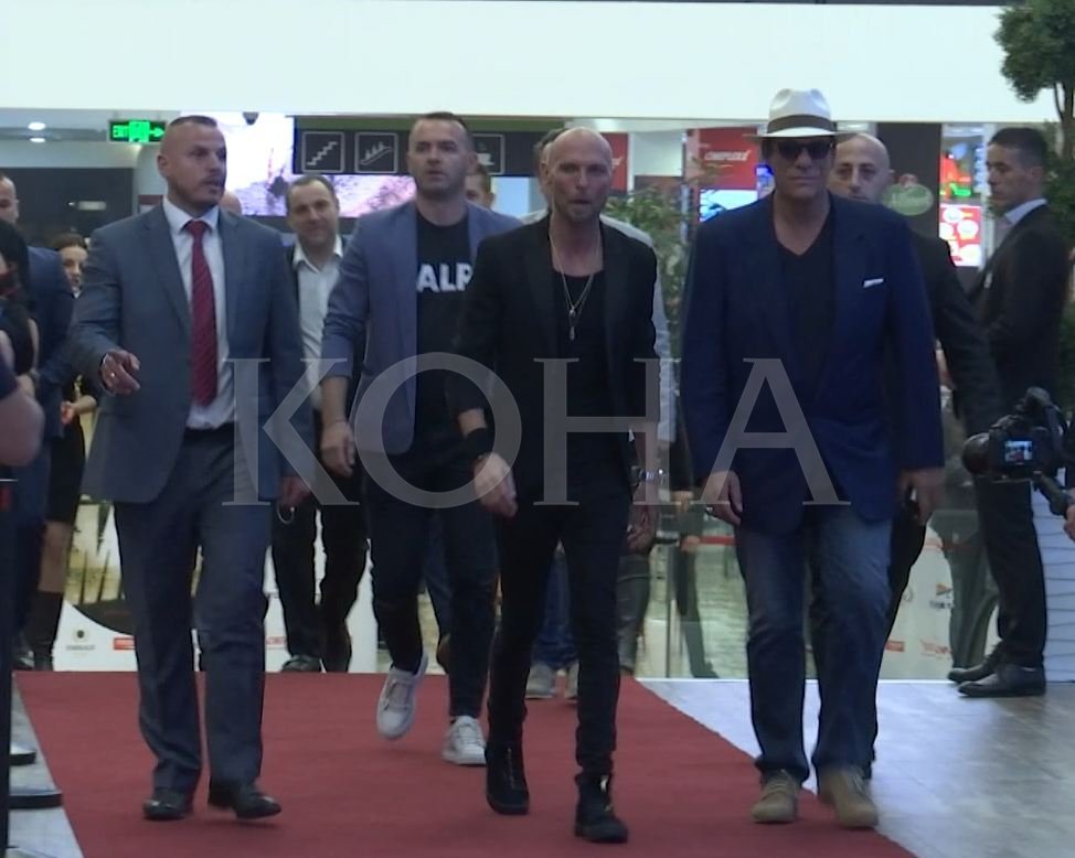 Yjet hollivudianë të mahnitur me Kosovën