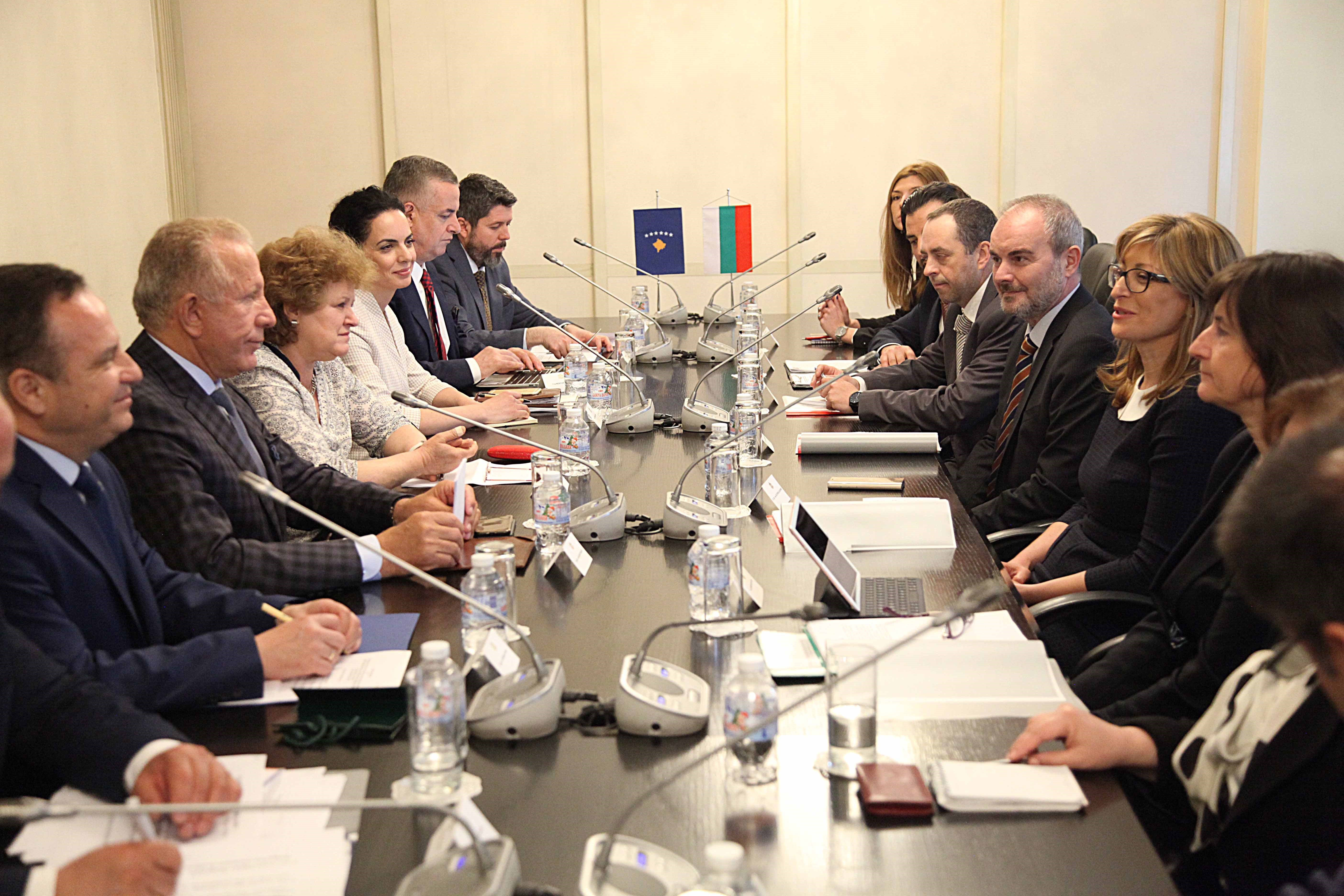 Pacolli i kërkoi Bullgarisë ndërmjetësim te Serbia për interkonjeksionin e Kosovës