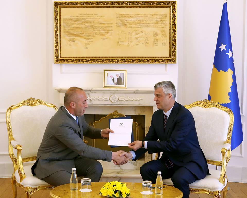 Kryeministri e çon Platformën për dialogun te Presidenti, rolin e të cilit e konteston LDK-ja