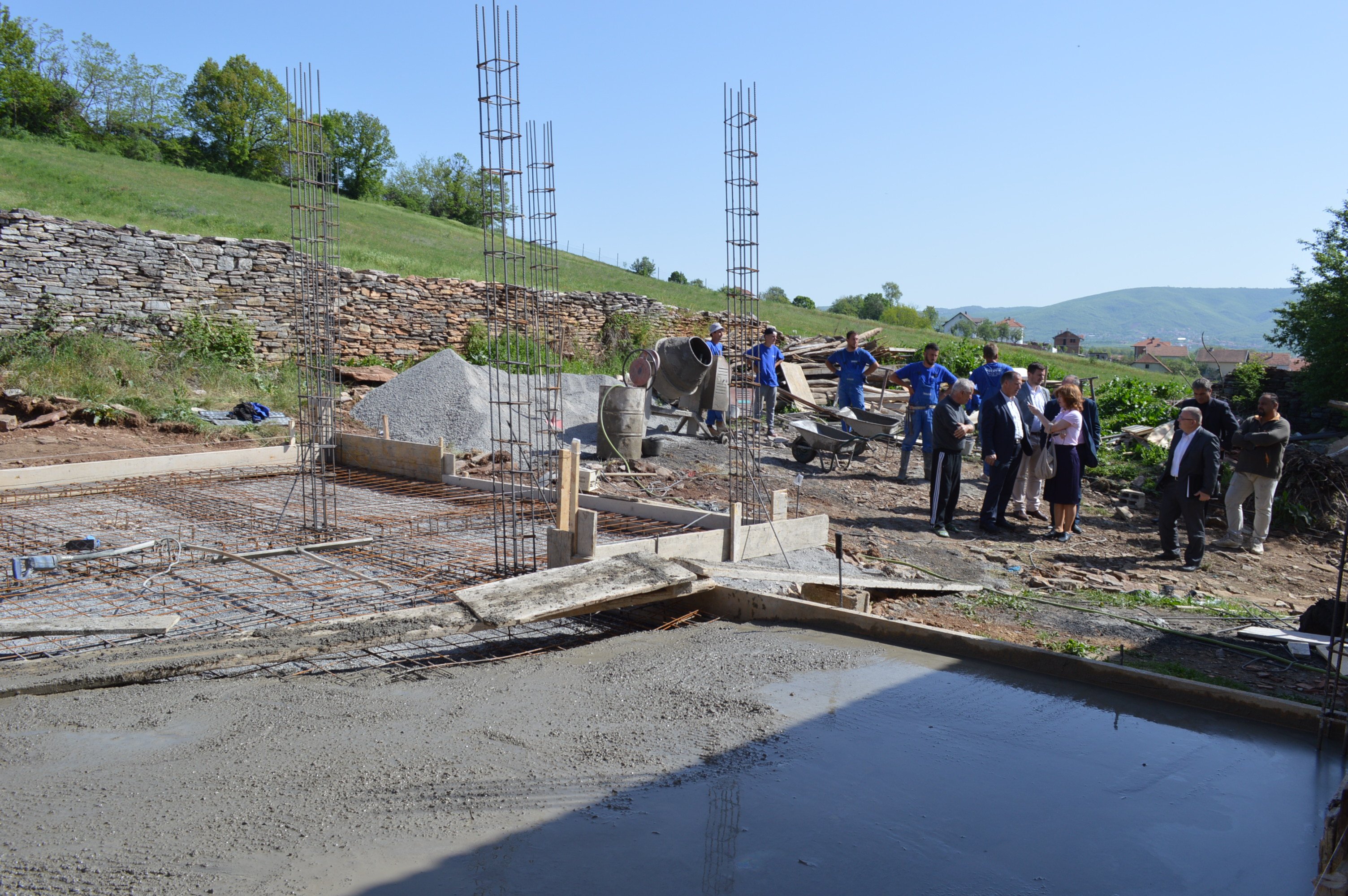 Në Banjë të Malishevës nis ndërtimi i shtëpisë për një familje skamnore