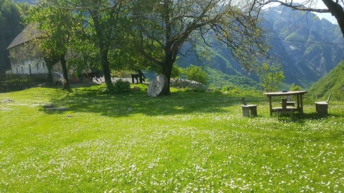 Shqipëria investon në korridorin e jugut, synon nxitjen e turizmit