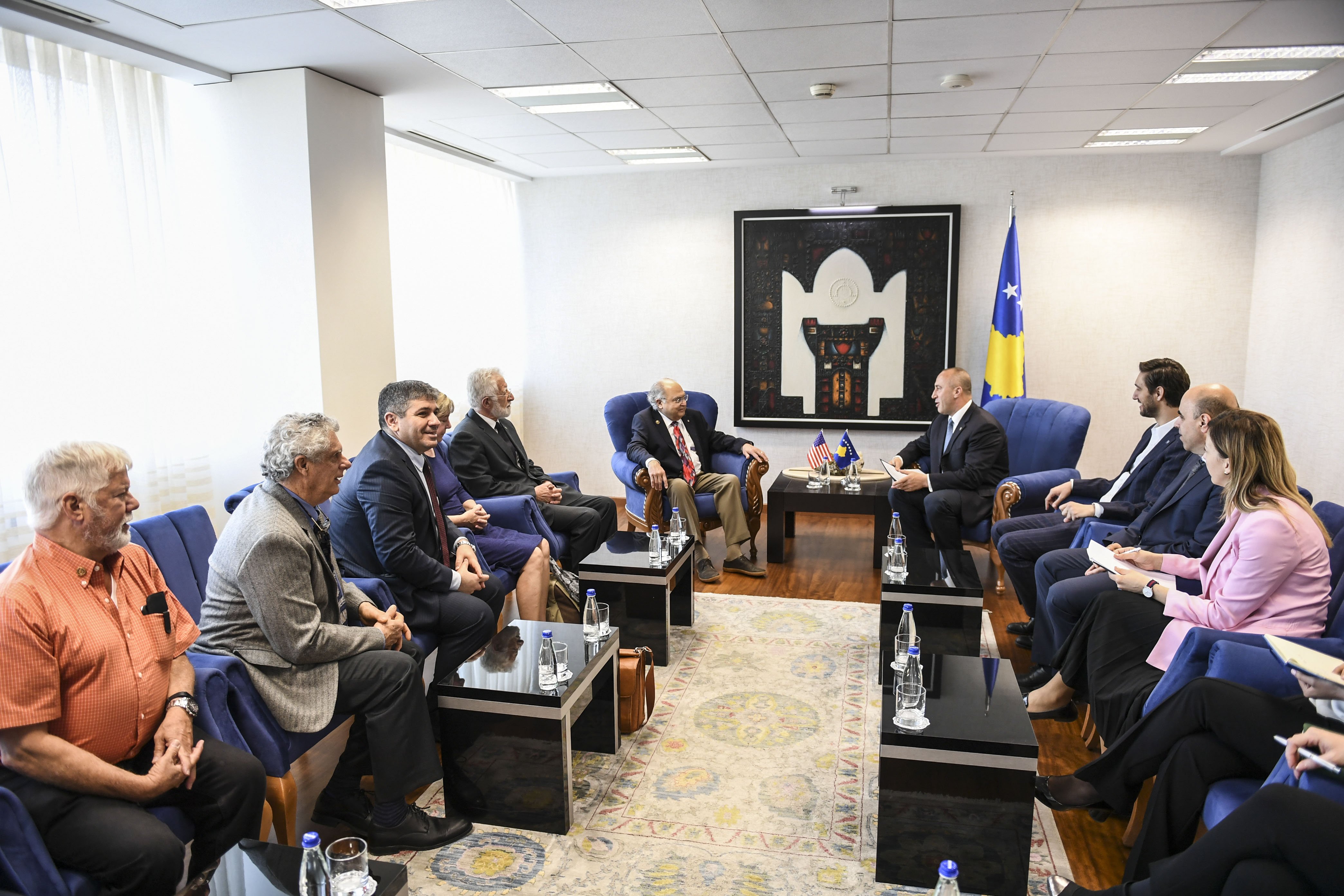 Haradinaj falënderon mjekët amerikanë për ndihmë shëndetësisë në Kosovë