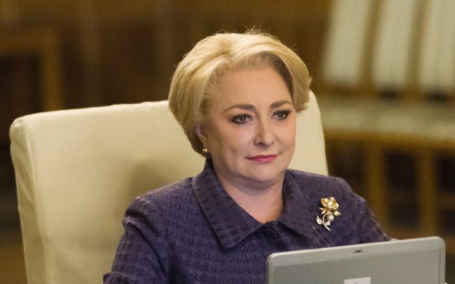 Presidenti i kërkon publikisht dorëheqjen kryeministres së Rumanisë