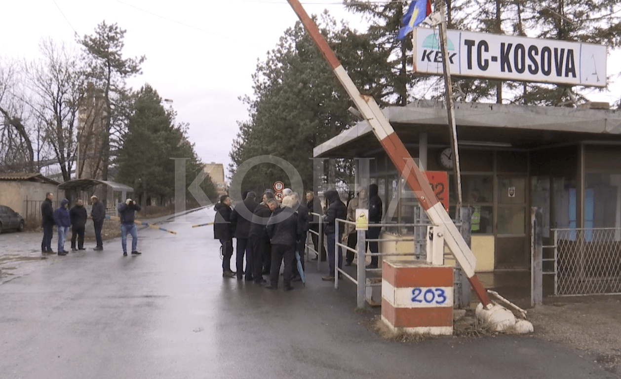 Vdekja e punëtorit të KEK-ut në vend të punës – flasin kolegët