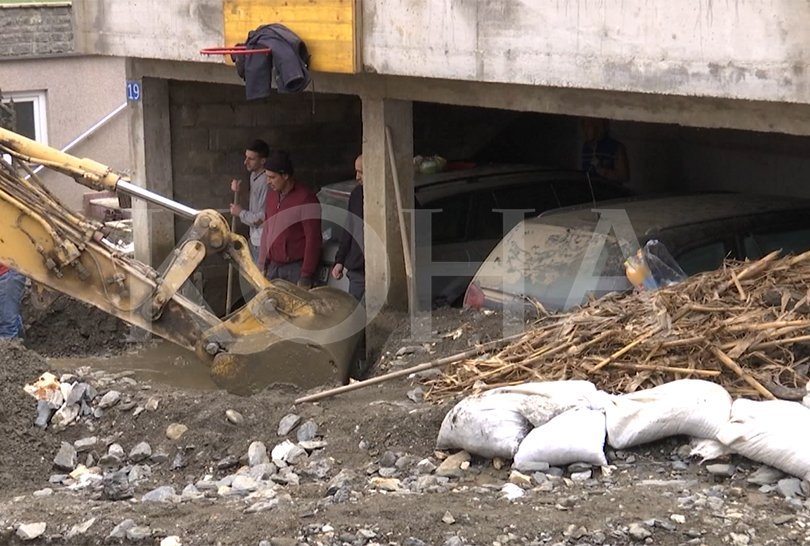Kryetari i Kaçanikut përkrah qytetarët për të kërkuar përgjegjësi nga “Bechtel&Enka”