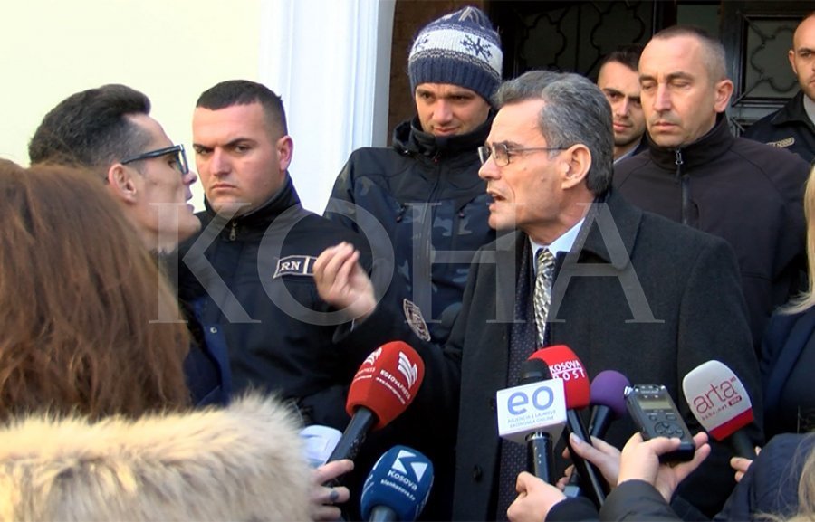 Demokracia Studentore i vazhdon protestat deri në shkarkim të Rektorit Demaj